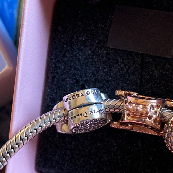 Pandora  x Disney Mickey Charm - Picture 5 of 9